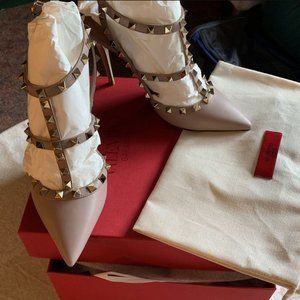 Valentino Garavani Rockstud heels